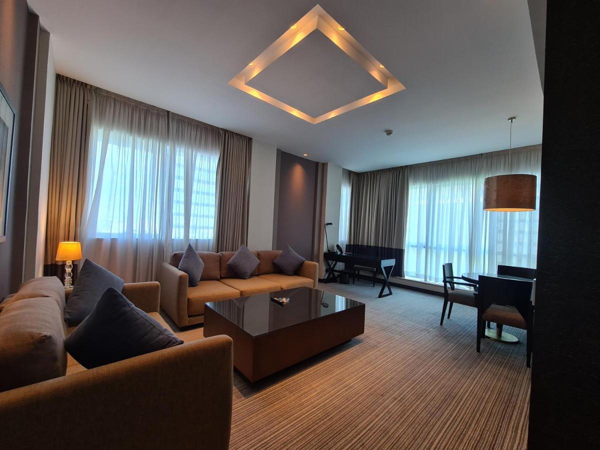 ホテル ヒル レイハーン バイ ロターナ アル・アイン エクステリア 写真 A suite at the hotel