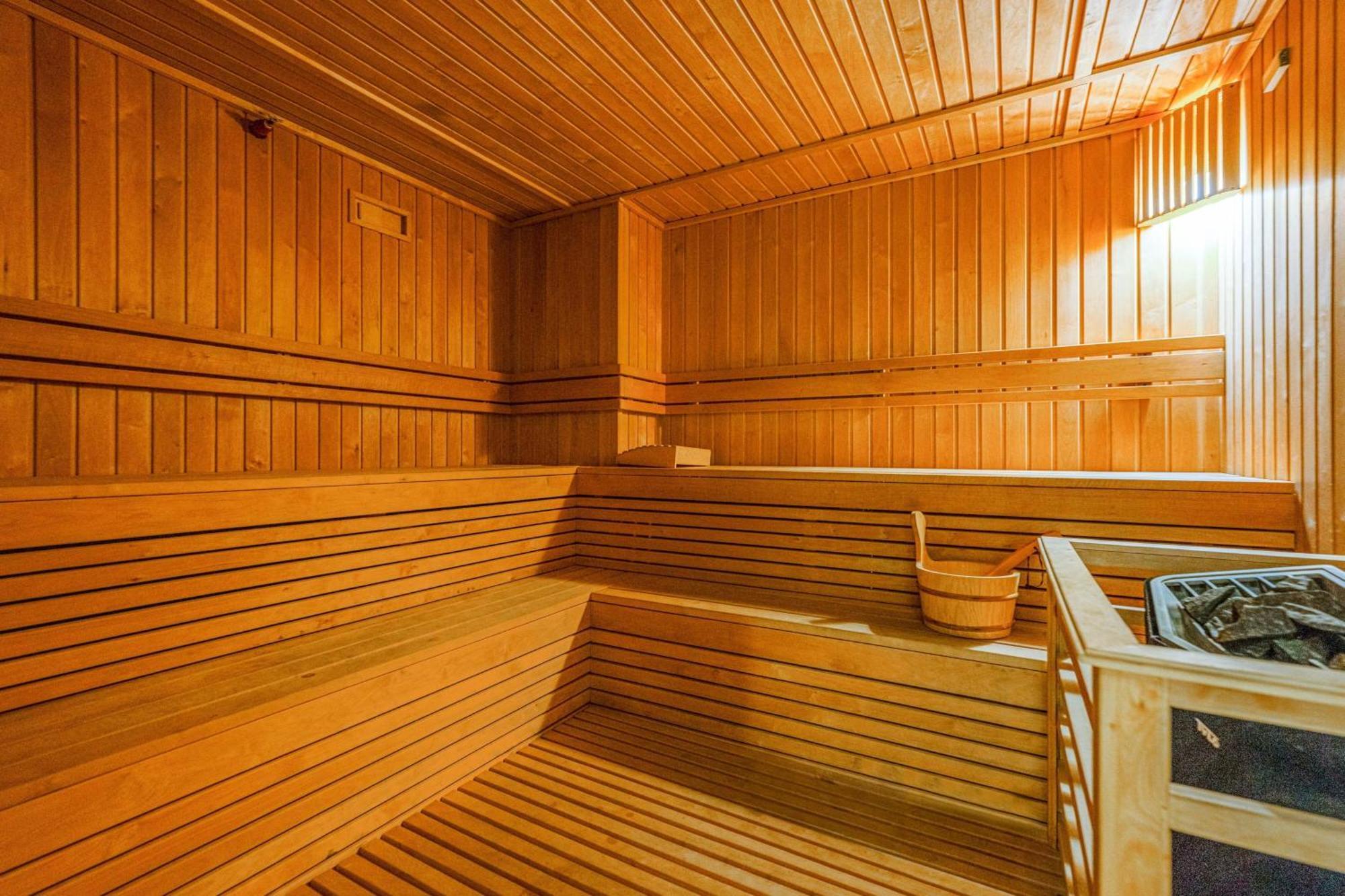 ホテル ヒル レイハーン バイ ロターナ アル・アイン エクステリア 写真 A Finnish sauna